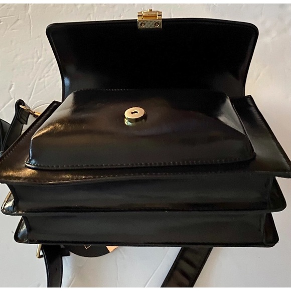 Rachel Zoe Black Shoulder Crossbody Bag with Gold Hardware and Bag Hook NEW NWT - Picture 5 of 7